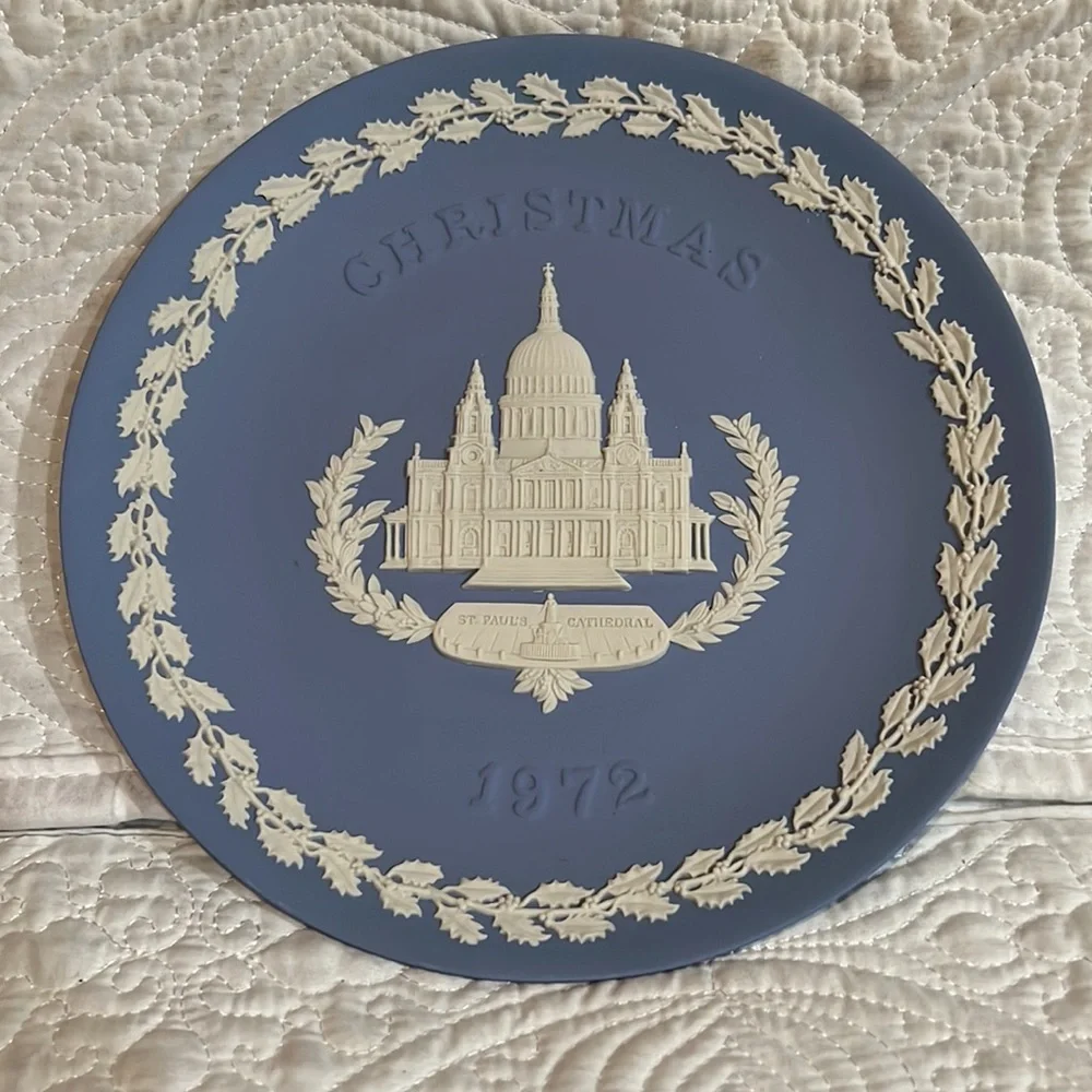 Wedgwood 1972‎ Christmas plate